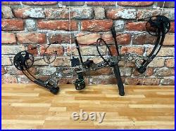 Blackout Faze Compound Bow 60 Lbs / Right Hand / Camo